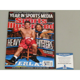 Mark Wahlberg 'The fighter Hand Signed Sports Illustrated + BECKETT COA