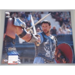 Russell Crowe 'Gladiator' Hand Signed 16" x 20" Colour Photo  + PSA DNA COA