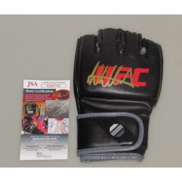 ROBERT WHITTAKER 'The Reaper'  Hand Signed UFC 4oz  Glove 2 + JSA COA