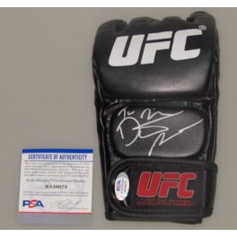 Dustin Poirier  Hand Signed UFC 4oz  Glove + PSA DNA COA